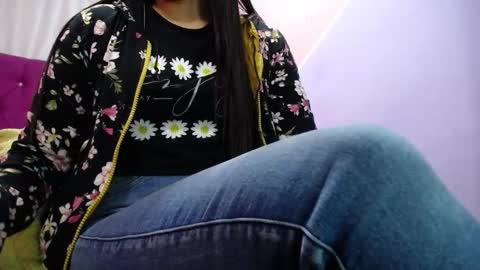 Snapshot of isabella_nice_ chatting on 09.30.25 abby online show from 09.30.25