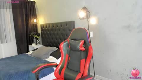 Isabella Nowa online show from 03.07.26