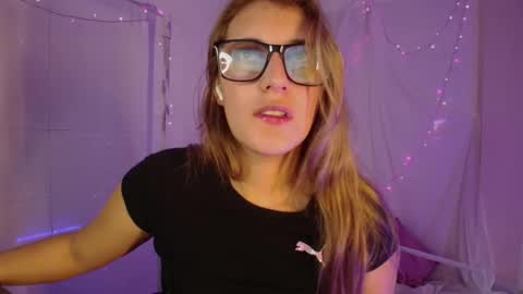 Isabella Rros online show from 02.13.26