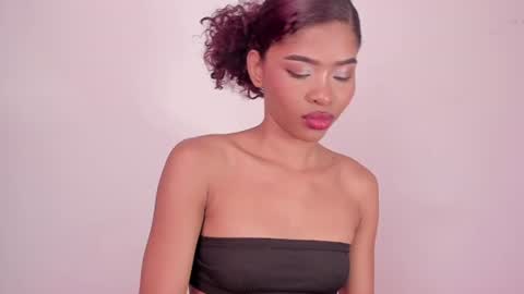 isabella online show from 01.25.25