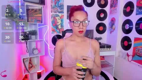 Snapshot of isabella_star_ chatting on 02.14.26 Camila online show from 02.14.26