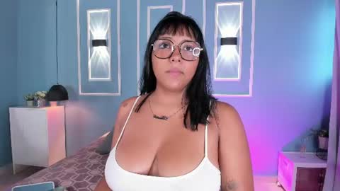 isabella zc online show from 07.30.26