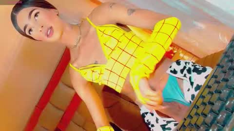 isabellagirs online show from 10.10.25