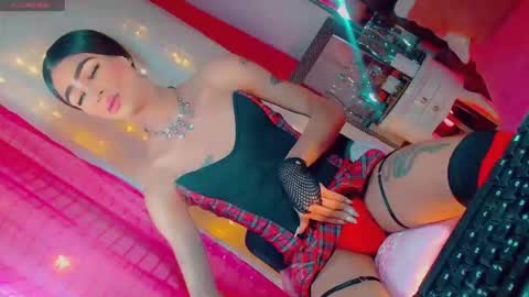 isabellagirs online show from 11.30.25