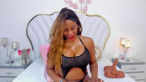 Isabella  online show from 02.22.25