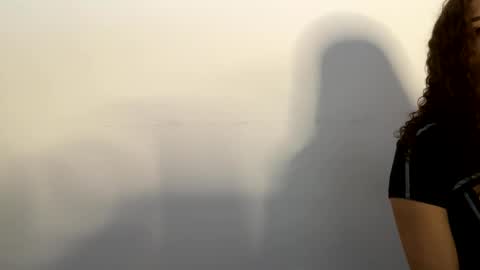 Isabella.. back again  online show from 01.29.25