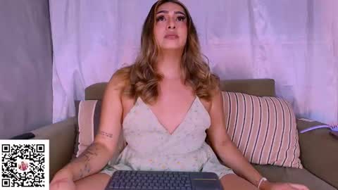Snapshot of isabellas_smith chatting on 10.03.25 Martina IG martissmith01 online show from 10.03.25