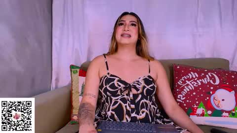 Snapshot of isabellas_smith chatting on 12.14.25 Martina IG martissmith01 online show from 12.14.25