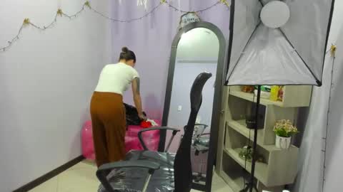 isebella online show from 04.16.26