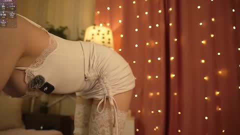 Bella online show from 11.15.25