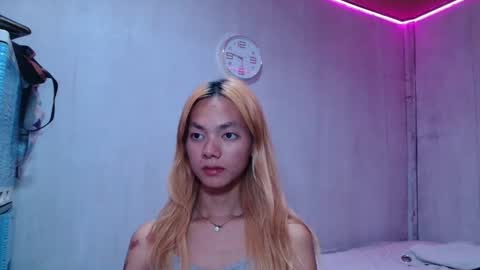 Snapshot of isabellatx chatting on 04.25.26 isabellatx online show from 04.25.26