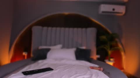 Snapshot of isabellax21 chatting on 02.12.26 Isa online show from 02.12.26