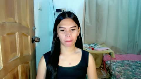 Snapshot of isabelle_amore chatting on 06.18.26 Ysa online show from 06.18.26