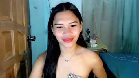 Snapshot of isabelle_amore chatting on 07.12.26 Ysa online show from 07.12.26