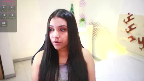 Snapshot of isabelle_lane chatting on 12.22.25 online show from 12.22.25