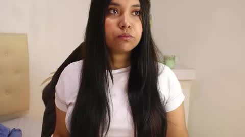 Snapshot of isabelle_lane chatting on 02.06.26 online show from 02.06.26