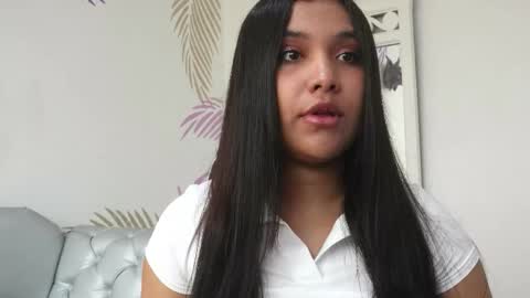 Snapshot of isabelle_lane chatting on 03.11.26 online show from 03.11.26