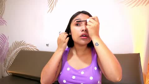 Snapshot of isabelle_lane chatting on 04.06.26 online show from 04.06.26