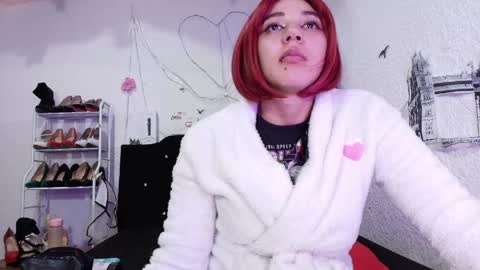 Snapshot of isabelle_sara chatting on 05.16.26 isabelle_sara online show from 05.16.26