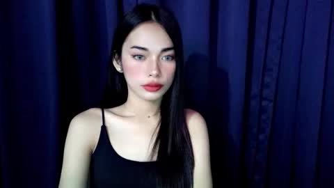 Snapshot of isabelle_willis chatting on 11.13.25 Isabelle online show from 11.13.25