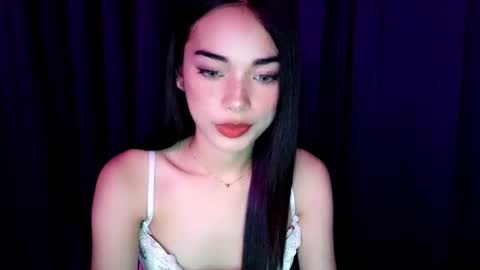 Snapshot of isabelle_willis chatting on 11.21.25 Isabelle online show from 11.21.25