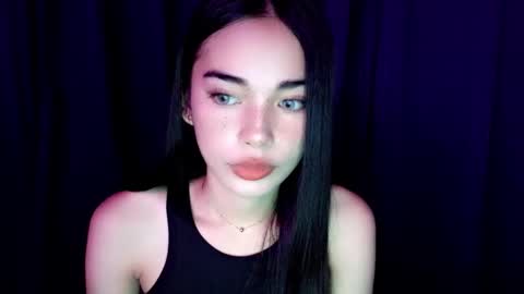 Snapshot of isabelle_willis chatting on 11.22.25 Isabelle online show from 11.22.25