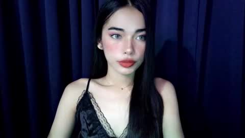 Snapshot of isabelle_willis chatting on 11.29.25 Isabelle online show from 11.29.25