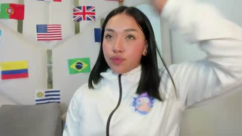 Snapshot of isabellrodriguez18 chatting on 06.14.26 isabellrodriguez18 online show from 06.14.26