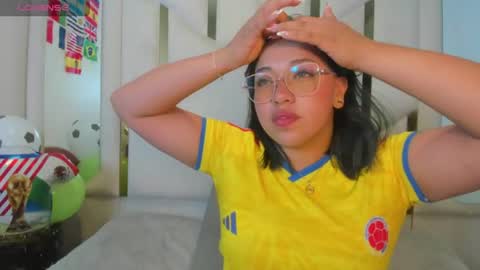Snapshot of isabellrodriguez18 chatting on 06.18.26 isabellrodriguez18 online show from 06.18.26