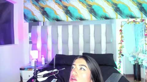 Isa online show from 12.21.25