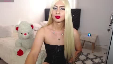 Snapshot of isadora_conde1_ chatting on 07.12.26 isadora online show from 07.12.26