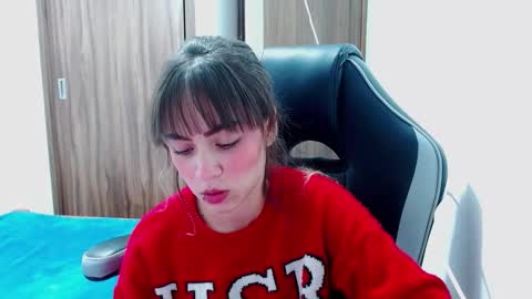 ISADORA online show from 03.08.25