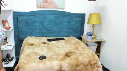 Isabel online show from 04.16.26