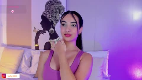 Snapshot of isamonroee chatting on 02.08.25 Isa Monroee online show from 02.08.25