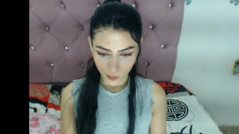 IsabelaRodriguez02 online show from 12.04.25