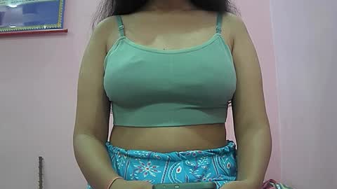 ishika_singh_ online show from 10.23.25