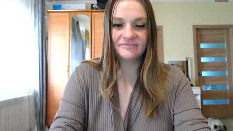 Snapshot of isingle_mom chatting on 05.06.26 isingle_mom online show from 05.06.26