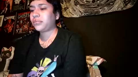 Snapshot of isisbathory chatting on 11.08.25 Isis online show from 11.08.25