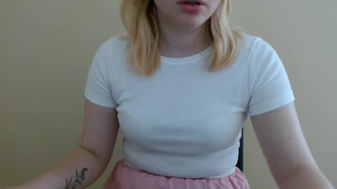 Isla online show from 06.22.26