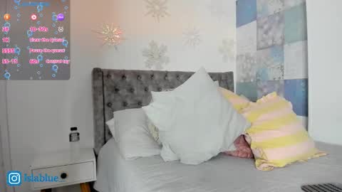 Snapshot of islaa_bluee chatting on 01.07.26 Isla Blue online show from 01.07.26