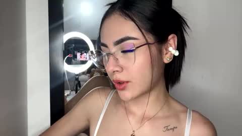 Cute Isla  online show from 10.27.25