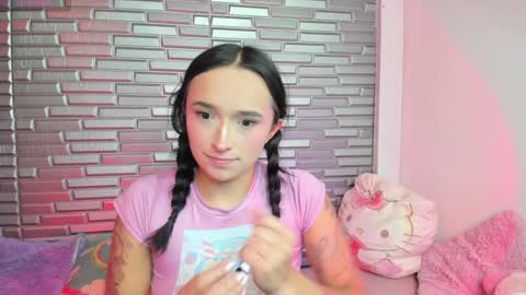 Snapshot of issa_garcia chatting on 12.12.24 I S S A B E L A Igissaa ax Xlittleissa online show from 12.12.24