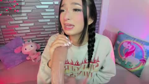 Snapshot of issa_garcia chatting on 02.24.25 I S S A B E L A Igissaa ax Xlittleissa online show from 02.24.25