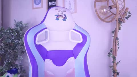 Snapshot of issa_monterrey chatting on 02.19.26 ISSA online show from 02.19.26