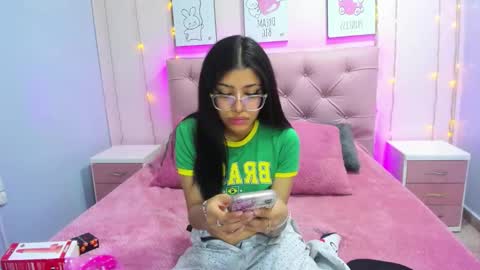 Snapshot of issaa_tyler chatting on 10.23.25 Issa online show from 10.23.25