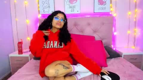 Snapshot of issaa_tyler chatting on 11.23.25 Issa online show from 11.23.25