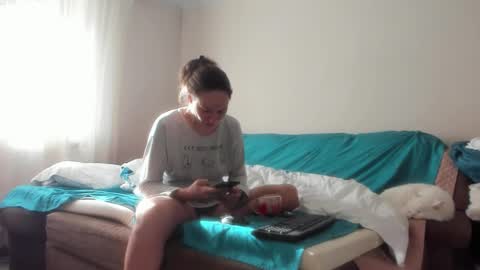 Issabelle online show from 03.08.26