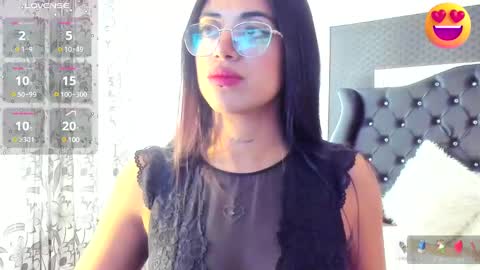 issadorajames online show from 02.18.25