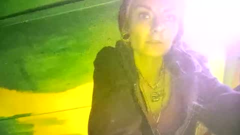 Snapshot of issyamazin667 chatting on 11.26.25 Girlnextdoor online show from 11.26.25