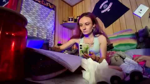 Snapshot of issyamazin667 chatting on 01.18.26 Girlnextdoor online show from 01.18.26